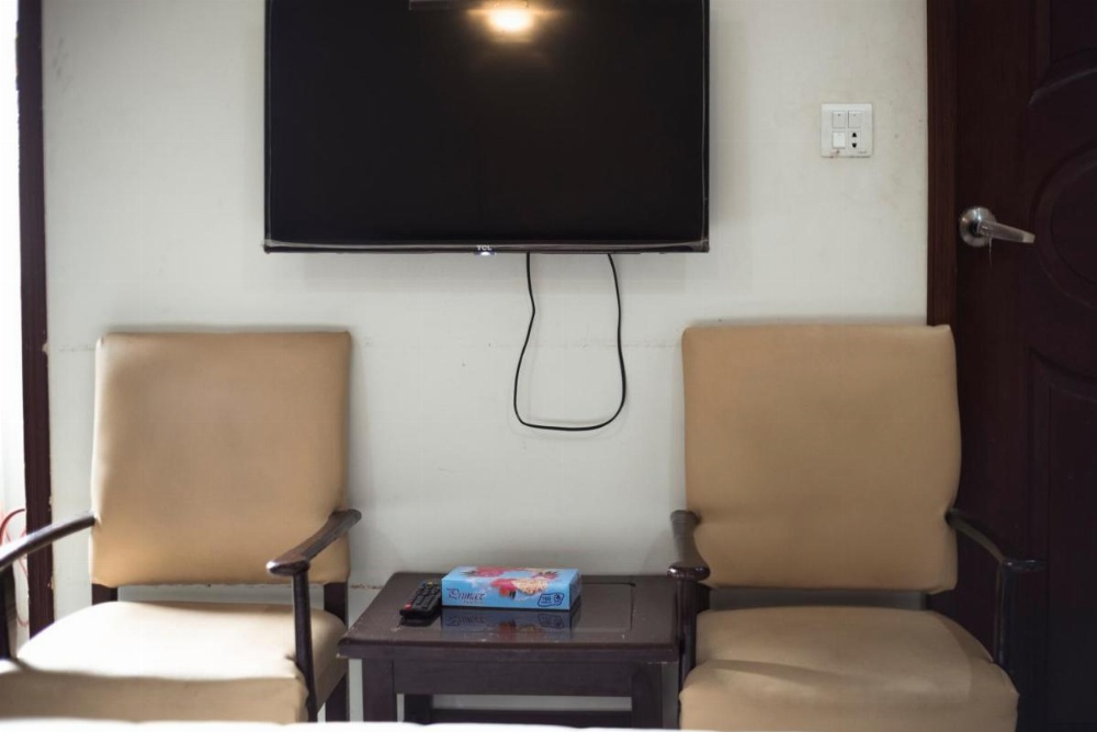 Room image 3